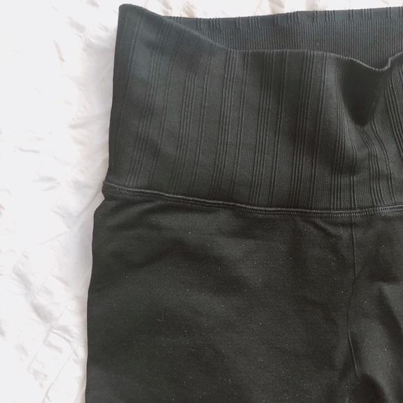 NWOT Athleta Stripe Seamless 7/8 Leggings- Size Small - Picture 5 of 7